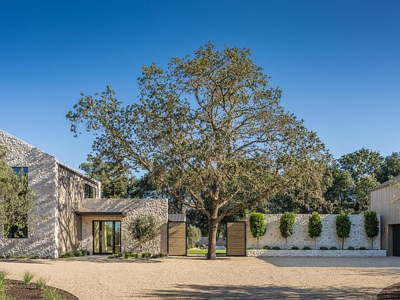 4th image of 1438 Ridge Valley Road