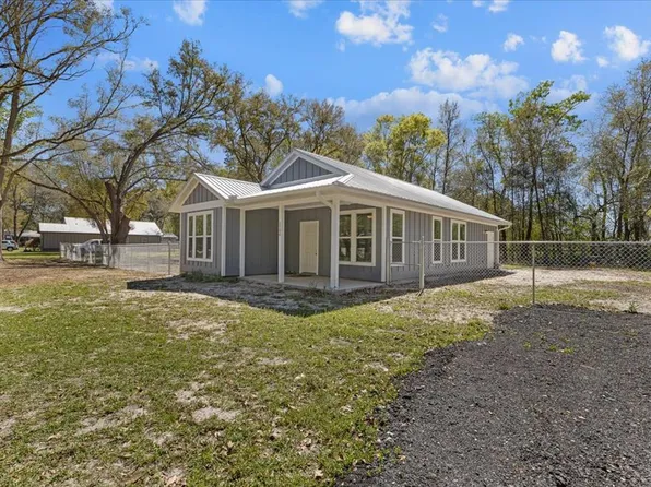 1108 SW 6th Ave, Trenton, FL 32693