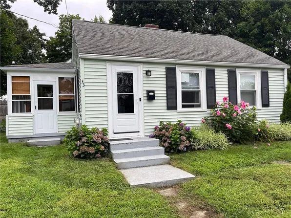 33 Alden St E, Providence, RI 02909