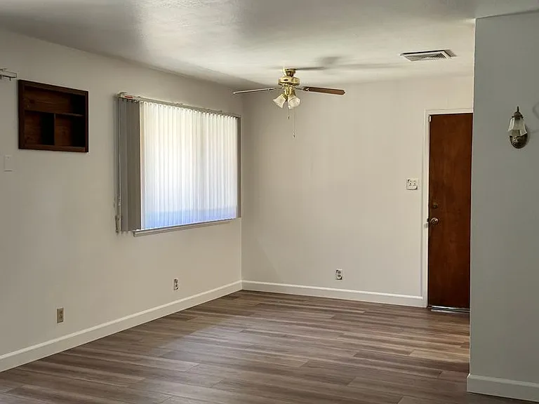 1214 Cornell Dr — Photo 3