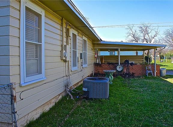 5th image of 2206 Southside Dr