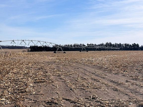 3rd image of 52160 868th Rd