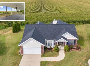 601 Wild Horse Creek Dr, Fairview Heights, IL 62208