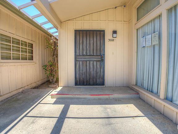 3rd image of 3008 Pomona St