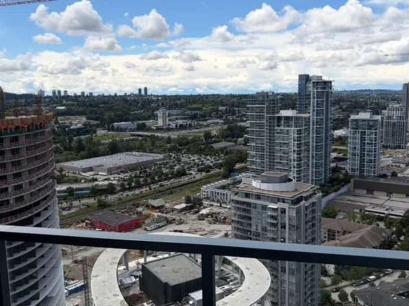 4890 Lougheed Hwy #3004, Burnaby, BC V5C 3Y6