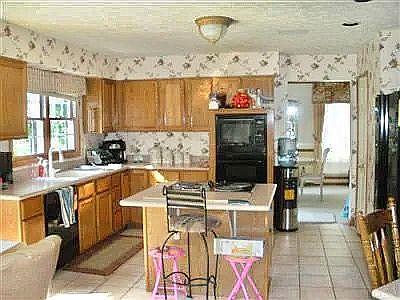 3rd image of 17750 Princeton Cir