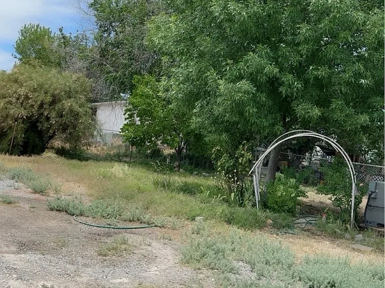 1850 Isaac St #B — Photo 2