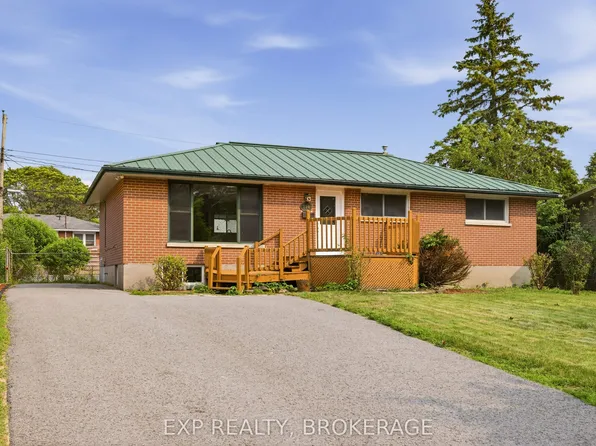 110 Liddell Cres, Kingston, ON K7M 2T6