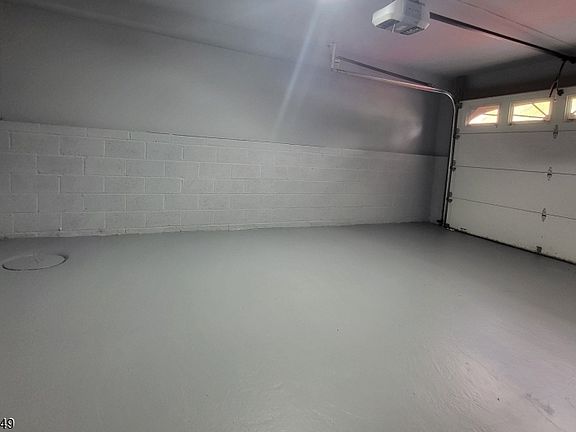 5th image of 997 Broad St