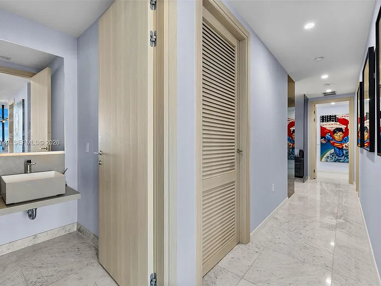 1000 Brickell Plz #Penthouse 5304 — Photo 25