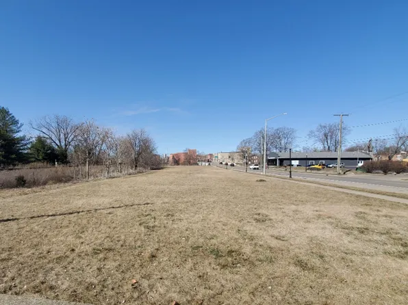 203 S Main St, Three Rivers, MI 49093