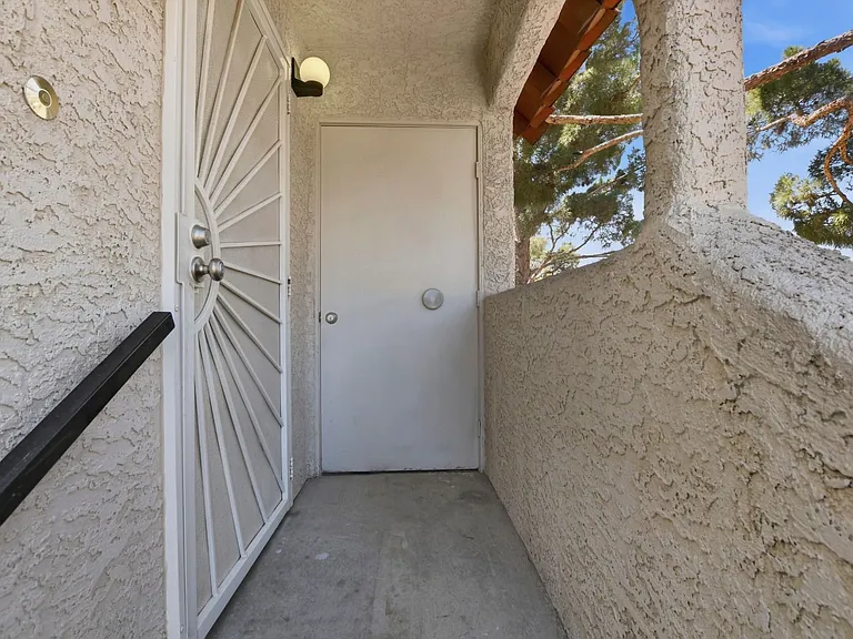 101 Luna Way #252 — Photo 6