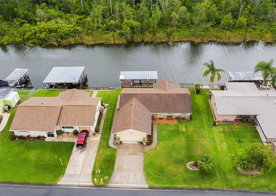 1st image of 13346 Country Club Dr