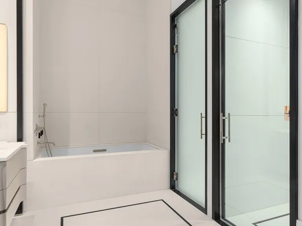 1165 Madison Avenue image 11 of 15