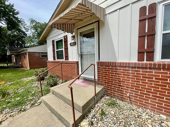 4th image of 1013 Drake Dr