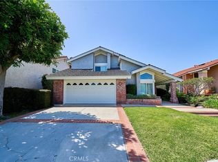 15 Ensueno E, Irvine, CA 92620