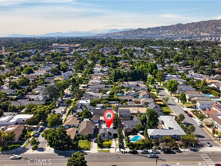 1713 W Alameda Ave — Photo 7