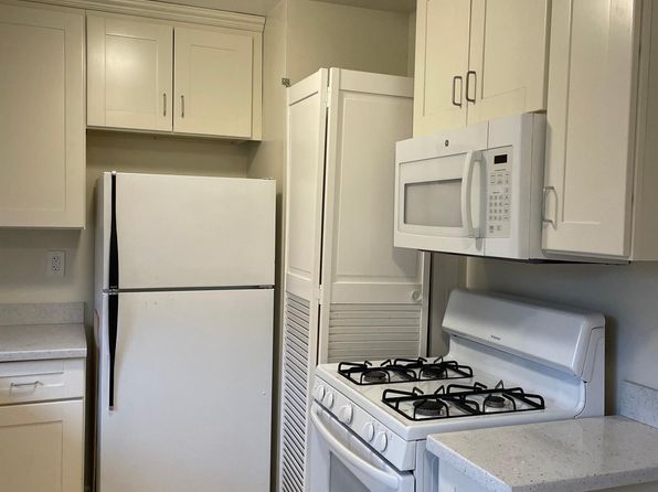 1633 28th Ave APT 6