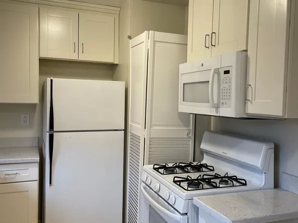 1633 28th Ave APT 6, Oakland, CA 94601