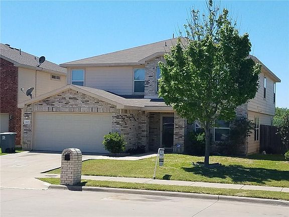 2nd image of 1425 Mission Hills Ln