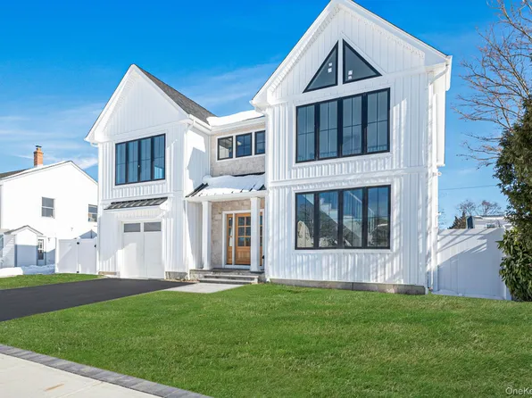 35 Cotton, Levittown, NY 11756