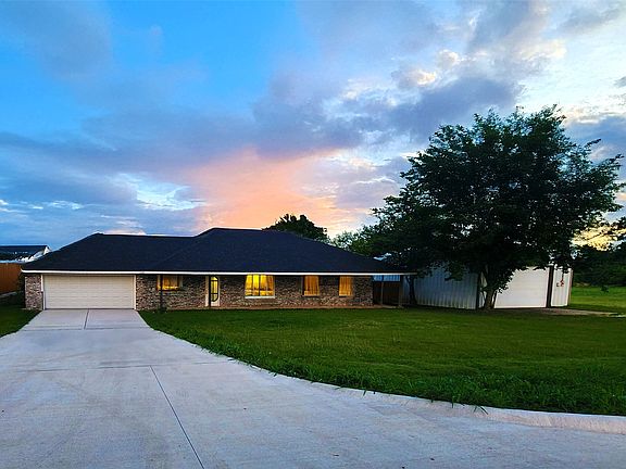 3rd image of 3714 Highland Rd