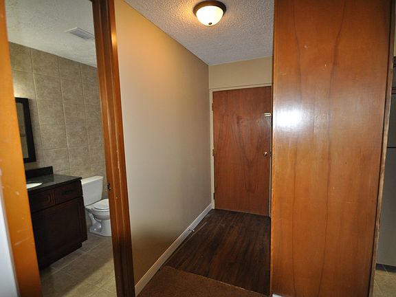 3rd image of 1801 J St #307