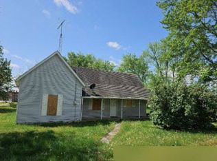 501 W Whited St, Dahlgren, IL 62828