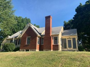 5844 Highland Ave, Kansas City, MO 64110
