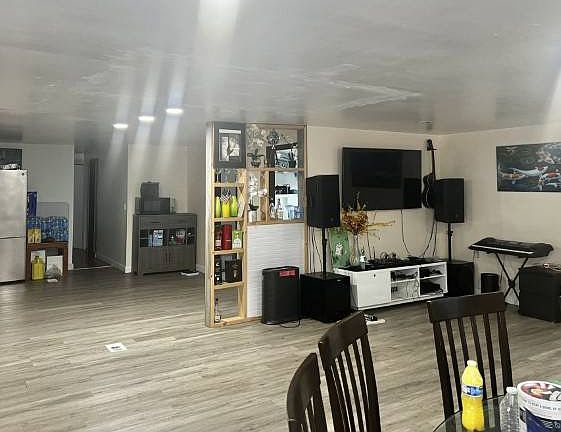 5th image of 1617 NW 23rd St #645