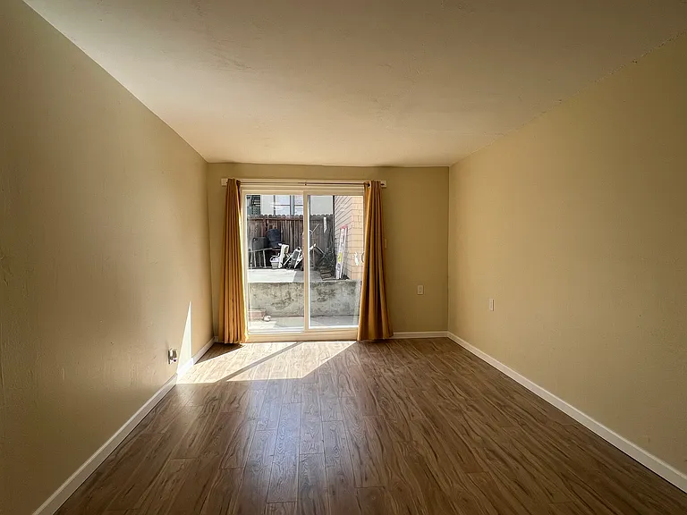 1524 Lafayette St #B — Photo 6