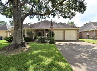 2111 Eastland St, League City, TX 77573