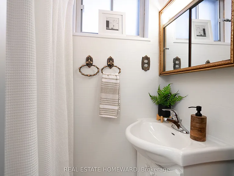 27 Ferncroft Dr — Photo 31