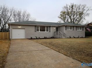 11224 Hillwood Dr SE, Huntsville, AL 35803