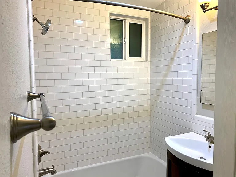 310 Avenida Santa Barbara — Photo 10