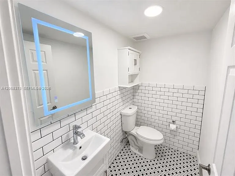 1561 West Ave #CU-2 — Photo 14
