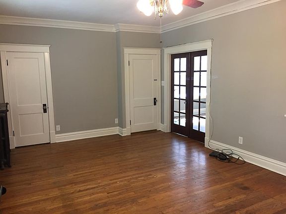4th image of 4516 Shenandoah Ave