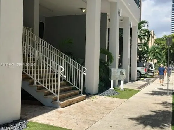 170 SE 14th St APT 2207, Miami, FL 33131