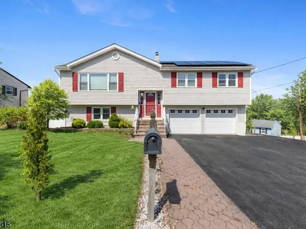 1 North Way, Hopatcong Boro, NJ 07843