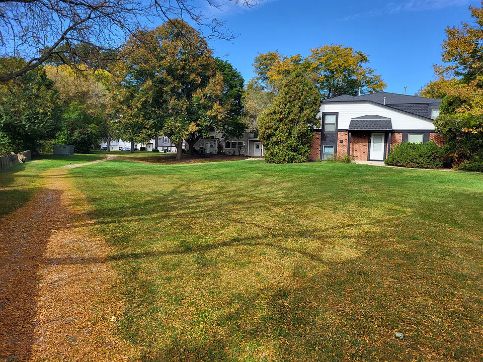 1134 Inverrary Ln