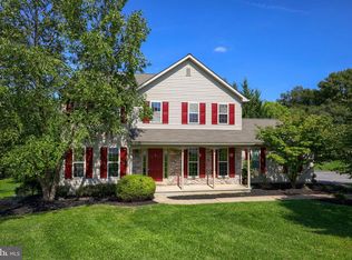 23 Ferndale Rd, Seven Valleys, PA 17360