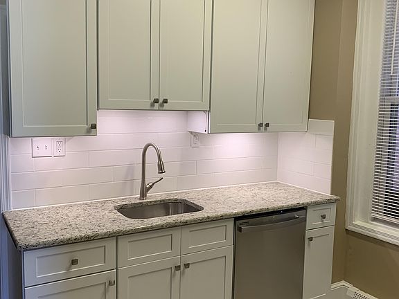 4th image of 218 W 14th St APT 1