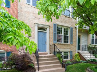 12234 Apple Orchard Ct, Fairfax, VA 22033