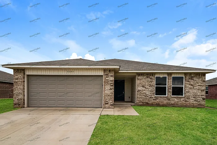 3 bed, 2.0 bath, 1386 sqft, $1,545 — Photo 1