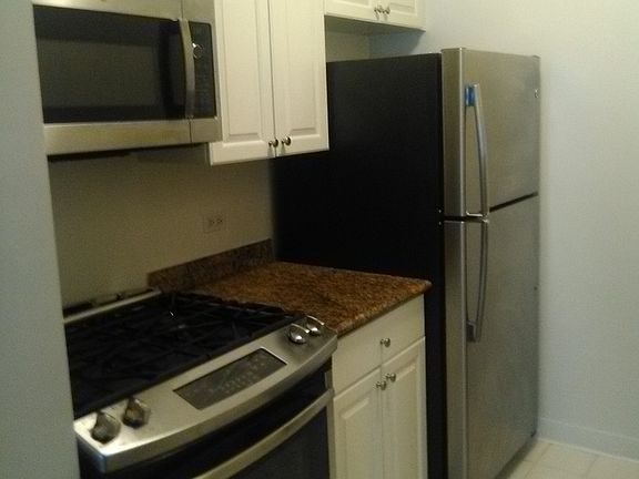 4th image of 99 Battery Pl APT 6A