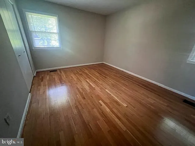 8523 Tysons Ct — Photo 15