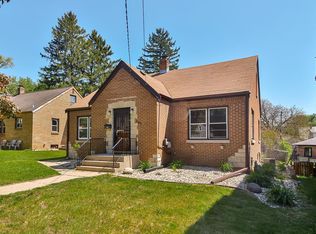 207 Rome Ave, Rockford, IL 61107