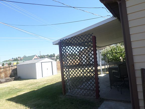 4th image of 2606 N Park Pl