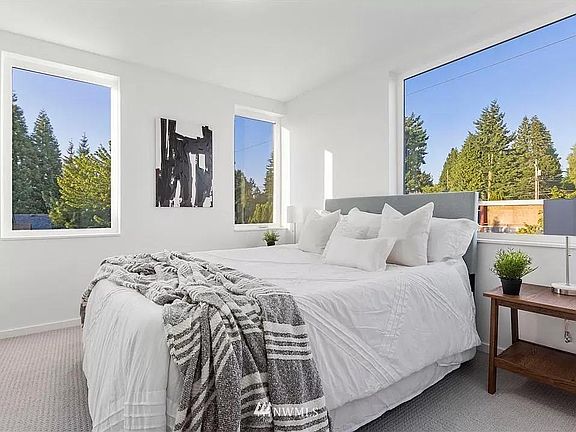 The master bathroom is located on the top floor.