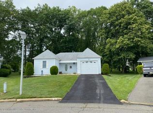 10 Burns Ct, Brick, NJ 08724